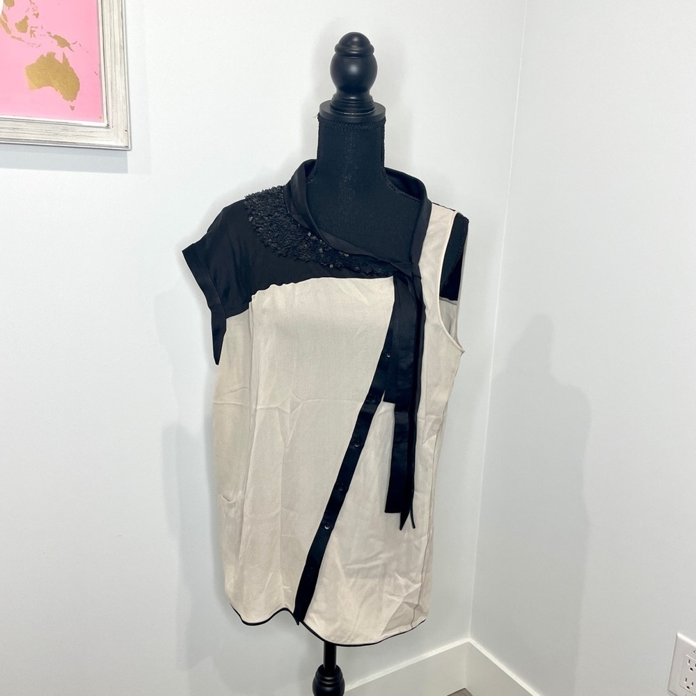 Rohit Gandhi Rahul Khanna Black And Beige Sleeveless Blouse